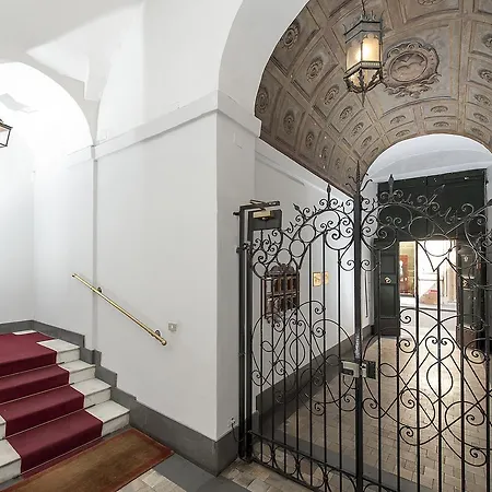 Lejlighed Condotti - 60 Mt From Spanish Steps *